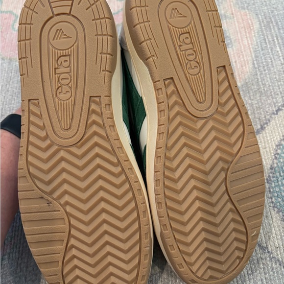Women’s Gola Sneakers Size 7, Green/White - Picture 3 of 4